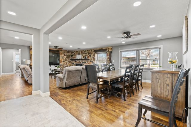 1641 E Henderson Street, Cleburne, TX 76031