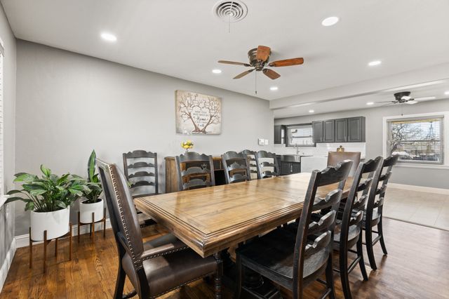 1641 E Henderson Street, Cleburne, TX 76031