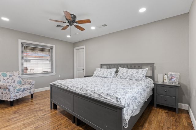 1641 E Henderson Street, Cleburne, TX 76031