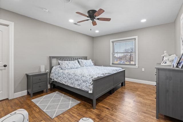 1641 E Henderson Street, Cleburne, TX 76031