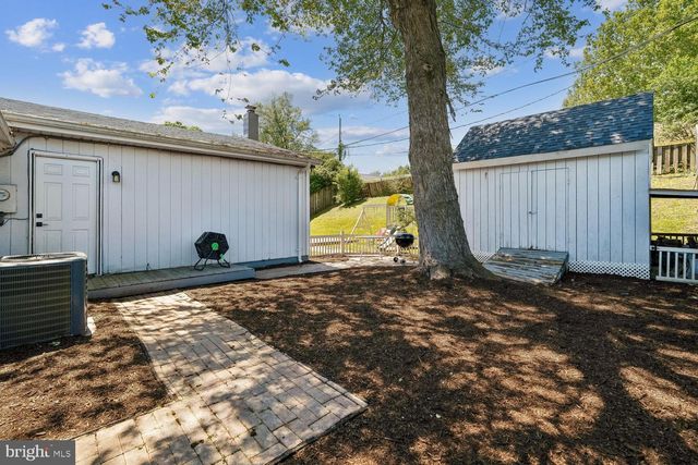 1602 PITTSFIELD LN, Bowie, MD 20716