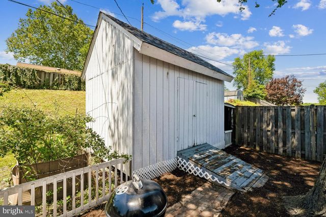 1602 PITTSFIELD LN, Bowie, MD 20716