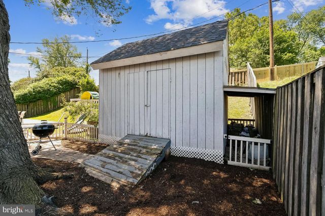1602 PITTSFIELD LN, Bowie, MD 20716