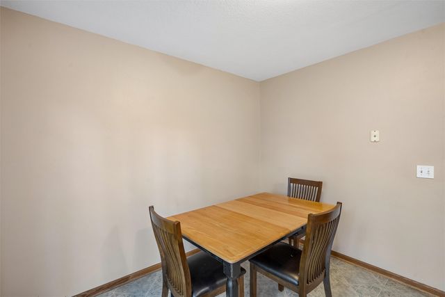 1725 North Avenue, Norwalk, IA 50211