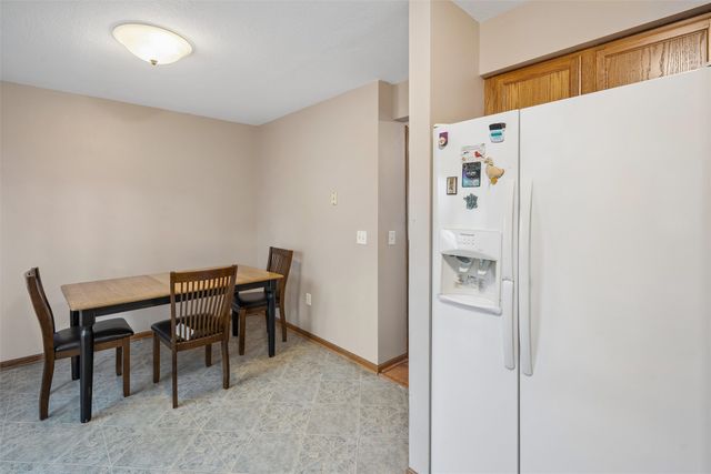 1725 North Avenue, Norwalk, IA 50211