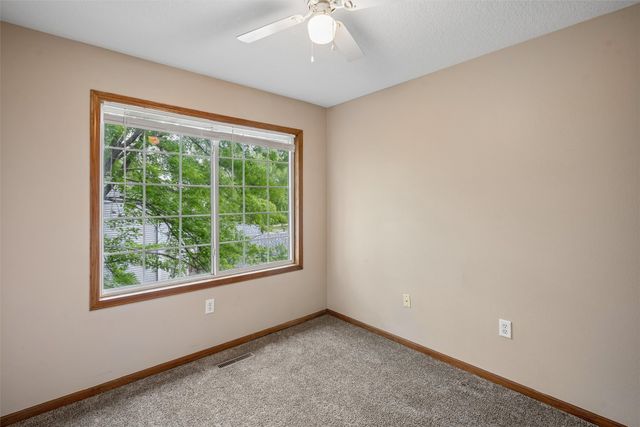 1725 North Avenue, Norwalk, IA 50211