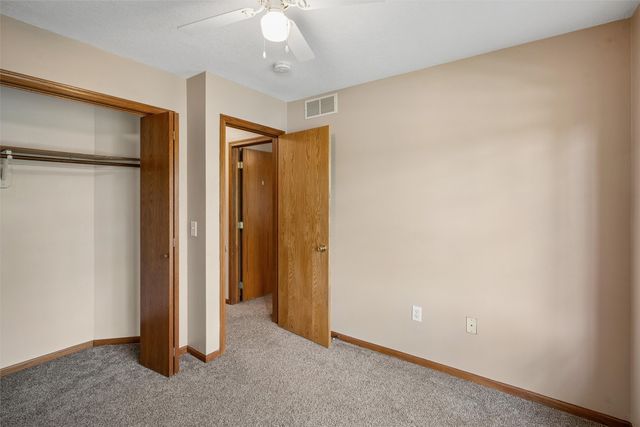 1725 North Avenue, Norwalk, IA 50211
