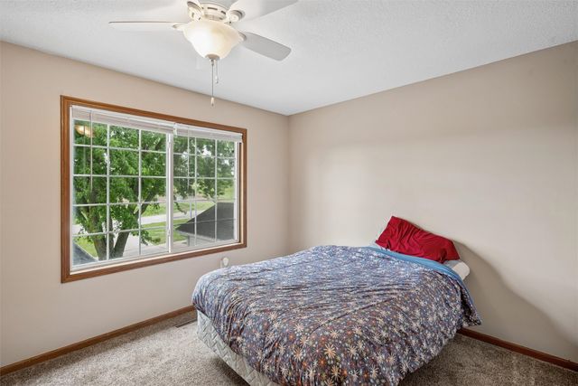 1725 North Avenue, Norwalk, IA 50211