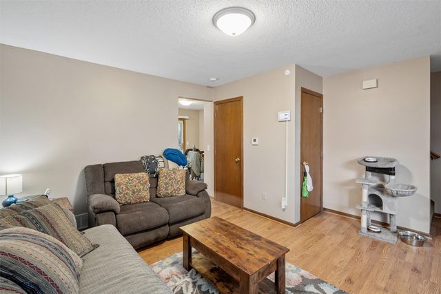 1725 North Avenue, Norwalk, IA 50211