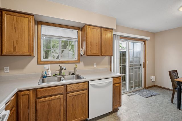 1725 North Avenue, Norwalk, IA 50211