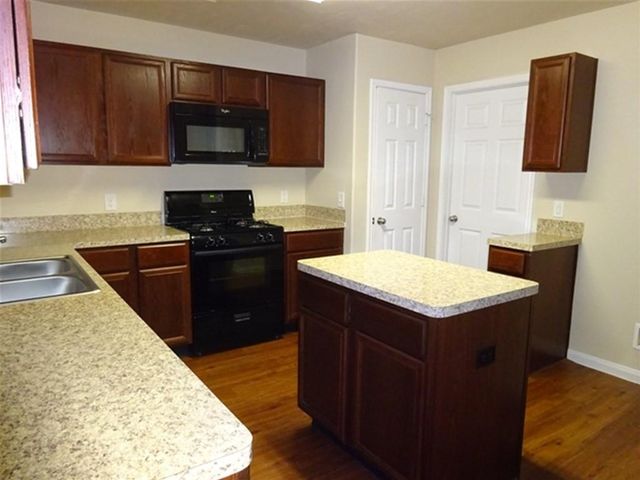 2710 Bammelwood Drive, Houston, TX 77014