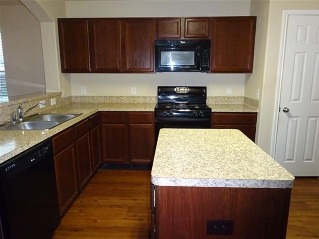 2710 Bammelwood Drive, Houston, TX 77014