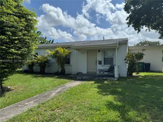 14720 Jackson St, Miami, FL 33176