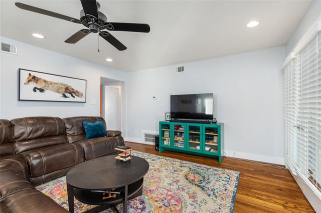 3615 Murworth Drive A, Houston, TX 77025