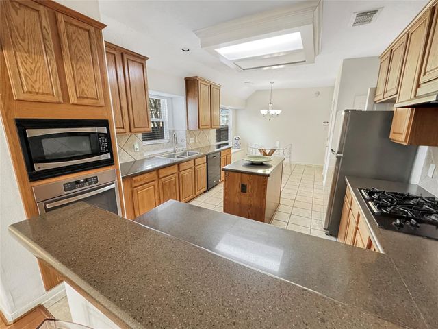 62 N Abram Circle, The Woodlands, TX 77382