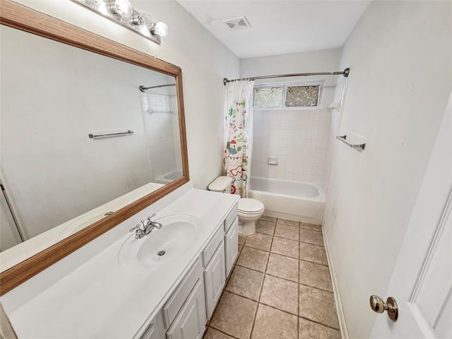 62 N Abram Circle, The Woodlands, TX 77382