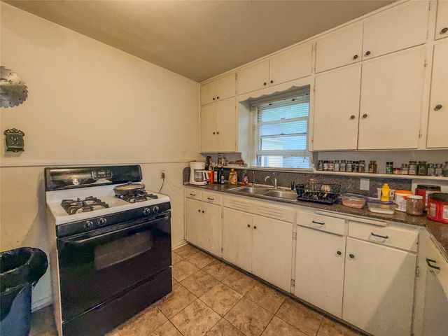 1320 Anna Street, Denton, TX 76201