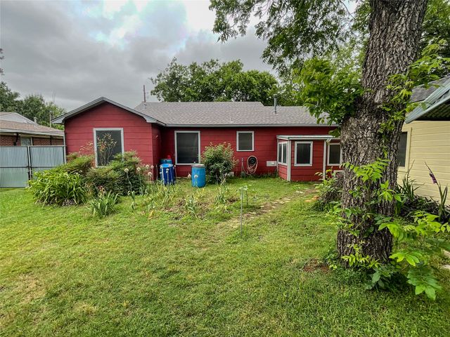 1320 Anna Street, Denton, TX 76201