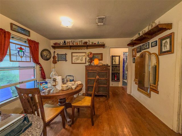 1320 Anna Street, Denton, TX 76201