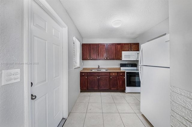 3231 NW 18th Ct, Lauderhill, FL 33311