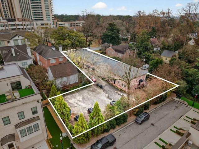 3668 Kingsboro NE Road 7, Atlanta, GA 30319