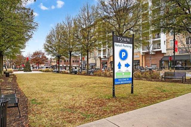 3668 Kingsboro NE Road 7, Atlanta, GA 30319