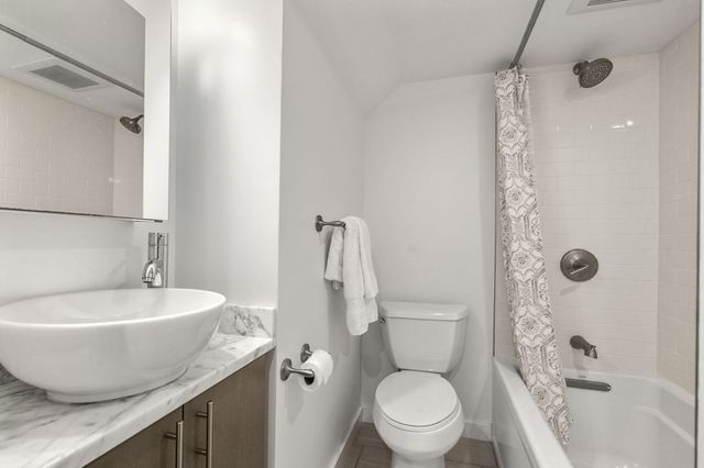 161 Auburn St 161, Cambridge, MA 02139