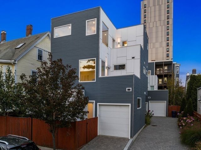 161 Auburn St 161, Cambridge, MA 02139