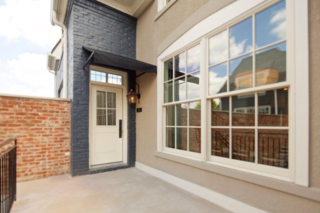 84 N 6th Street, TH55, Columbus, OH 43215