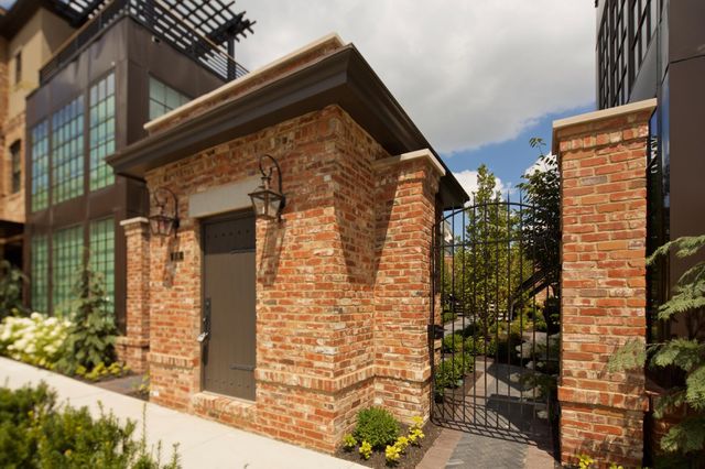 84 N 6th Street, TH55, Columbus, OH 43215