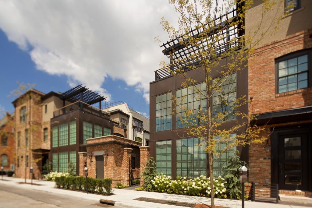 84 N 6th Street, TH55, Columbus, OH 43215