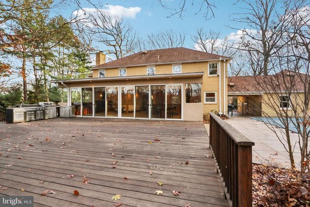 400 HIGHVIEW DR, Wayne, PA 19087