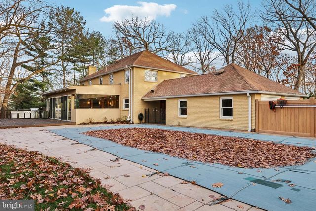 400 HIGHVIEW DR, Wayne, PA 19087