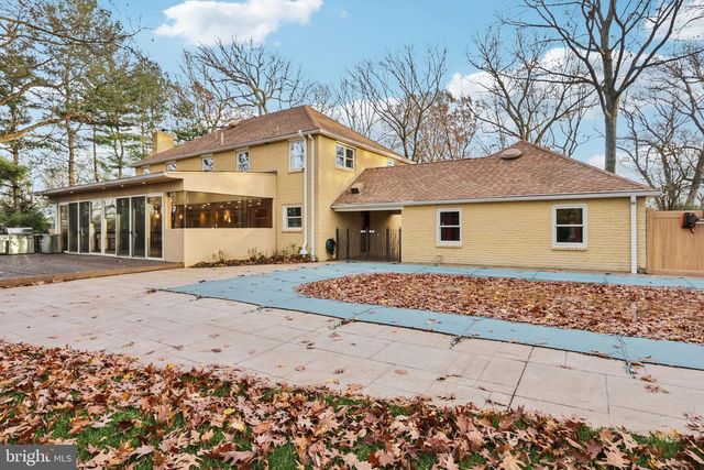 400 HIGHVIEW DR, Wayne, PA 19087