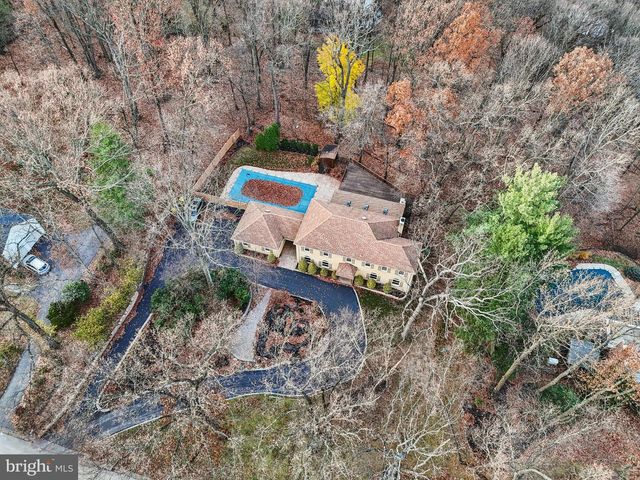 400 HIGHVIEW DR, Wayne, PA 19087