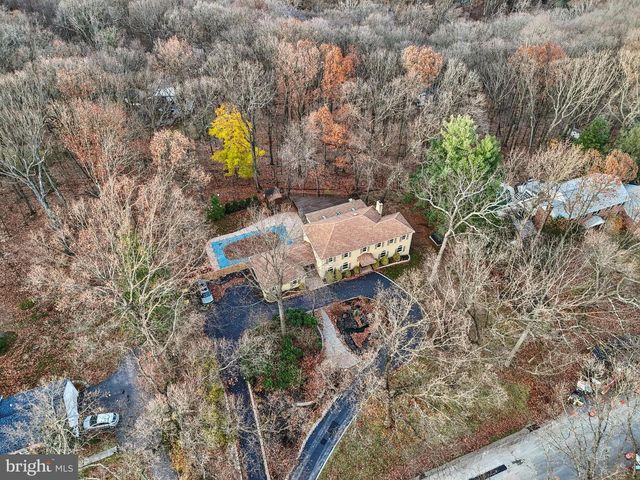 400 HIGHVIEW DR, Wayne, PA 19087