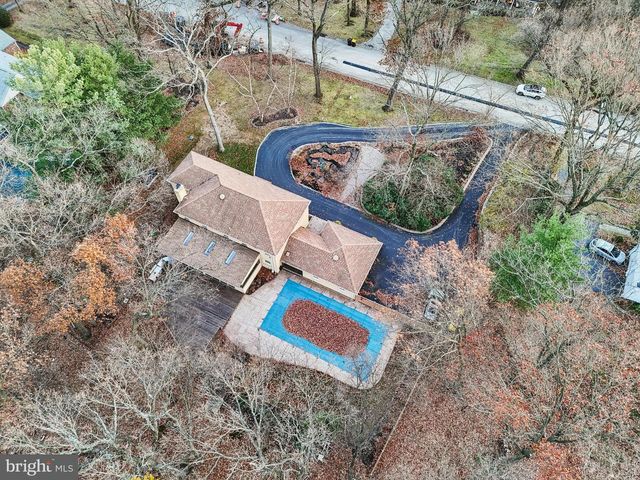 400 HIGHVIEW DR, Wayne, PA 19087