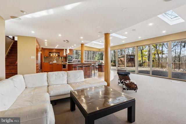 400 HIGHVIEW DR, Wayne, PA 19087