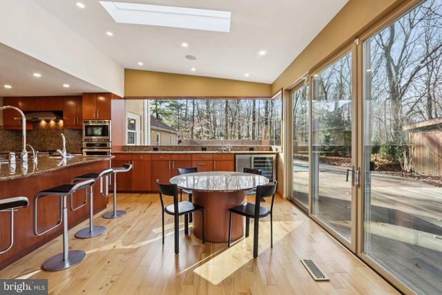 400 HIGHVIEW DR, Wayne, PA 19087