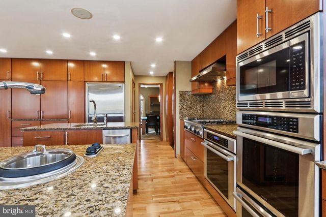 400 HIGHVIEW DR, Wayne, PA 19087