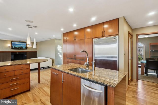 400 HIGHVIEW DR, Wayne, PA 19087