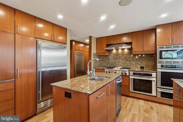 400 HIGHVIEW DR, Wayne, PA 19087