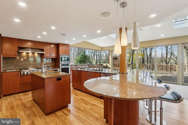 400 HIGHVIEW DR, Wayne, PA 19087