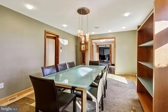 400 HIGHVIEW DR, Wayne, PA 19087