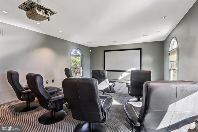 400 HIGHVIEW DR, Wayne, PA 19087