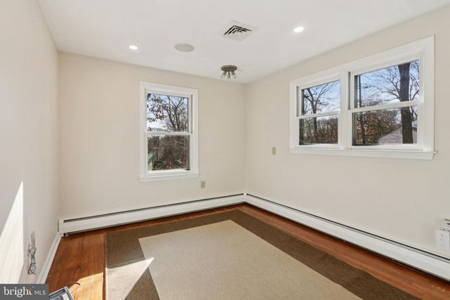 400 HIGHVIEW DR, Wayne, PA 19087