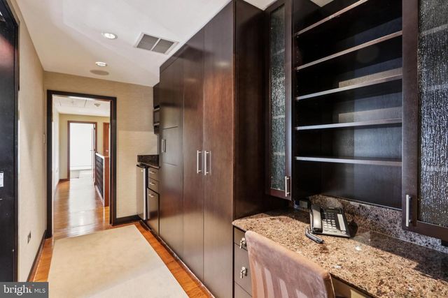 400 HIGHVIEW DR, Wayne, PA 19087