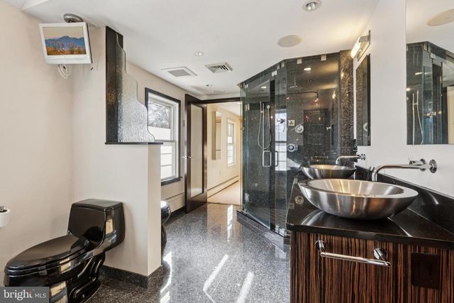 400 HIGHVIEW DR, Wayne, PA 19087