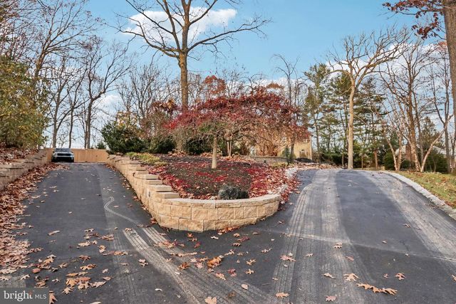 400 HIGHVIEW DR, Wayne, PA 19087