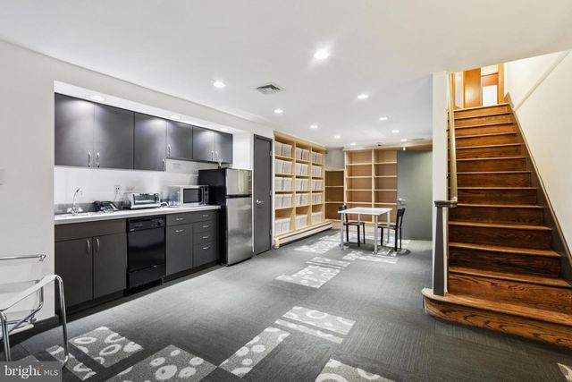 400 HIGHVIEW DR, Wayne, PA 19087